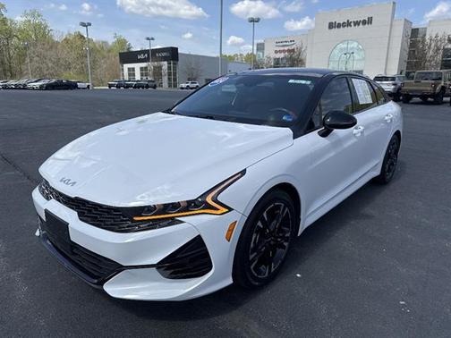 Glacial White Pearl 2024 Kia K5 GT-Line