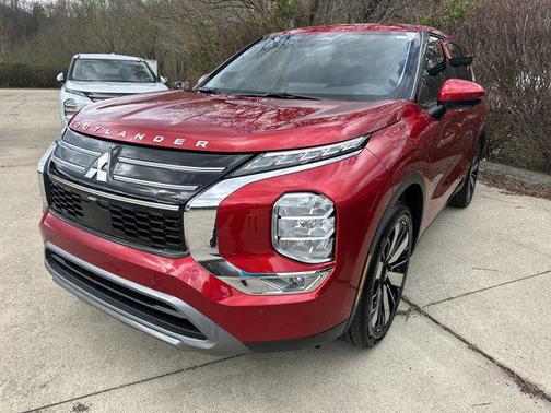 Red Diamond 2026 Mitsubishi Outlander SE 2.5 S-AWC