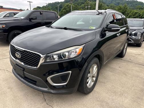 Ebony Black 2016 Kia Sorento LX