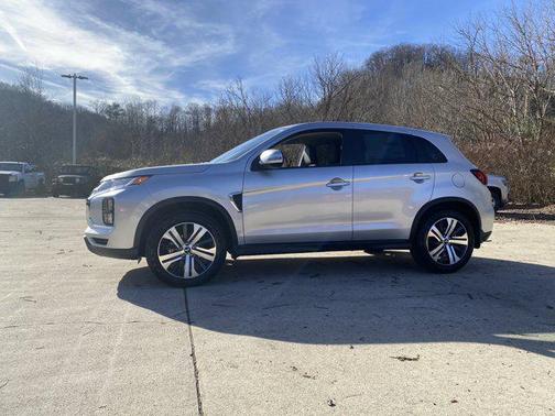 2026 Mitsubishi Outlander Sport SE