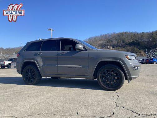 2021 Jeep Grand Cherokee Laredo