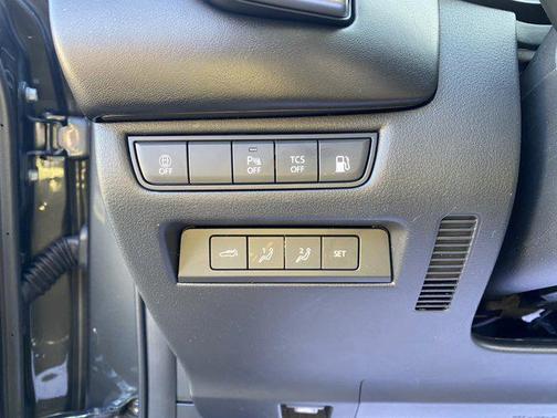 2026 Mazda CX-50 Hybrid Premium