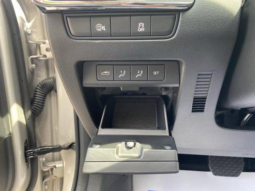 2025 Mazda Mazda3 FWD w/Preferred Package