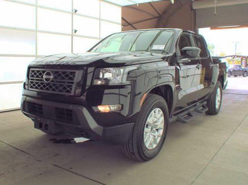 Super Black 2022 Nissan Frontier SV