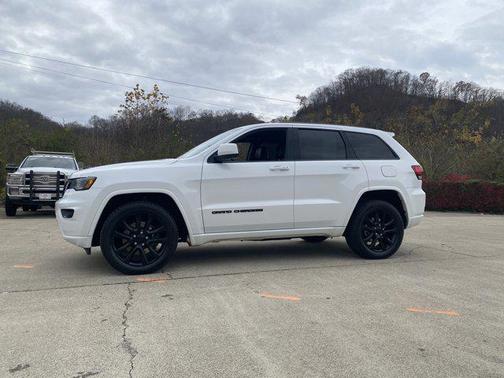 2021 Jeep Grand Cherokee Laredo