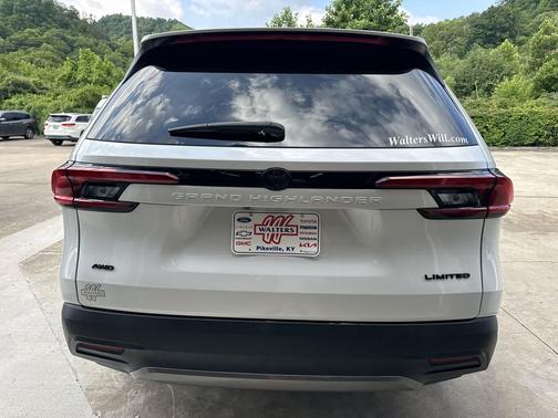 Wind Chill Pearl 2025 Toyota Grand Highlander Limited