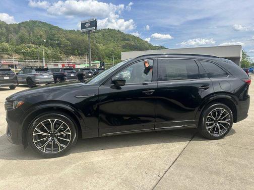 Jet Black Mica 2026 Mazda CX-70 3.3 Turbo S Premium