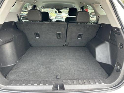 Summit White 2024 GMC Terrain SLE