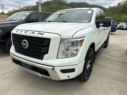 2020 Nissan Titan SV