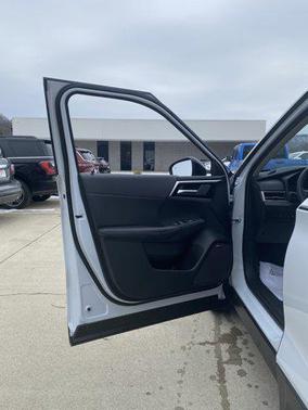 White Diamond 2026 Mitsubishi Outlander Trail Edition 2.5 S-AWC