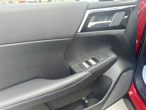 Red Diamond 2026 Mitsubishi Outlander SE 2.5 S-AWC