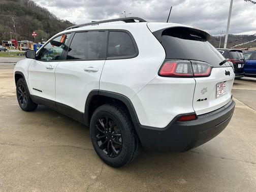 2023 Jeep Cherokee Altitude