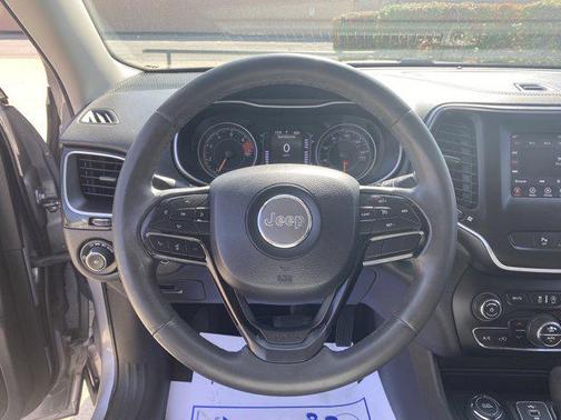 2020 Jeep Cherokee Altitude