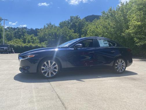 DEEP CRYSTAL BL 2026 Mazda Mazda3 FWD w/Preferred Package