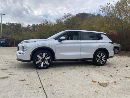 2025 Mitsubishi Outlander SE 2.5 S-AWC