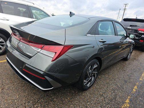 Amazon Gray 2024 Hyundai ELANTRA Limited