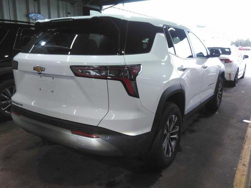 Summit White 2025 Chevrolet Equinox 1LT