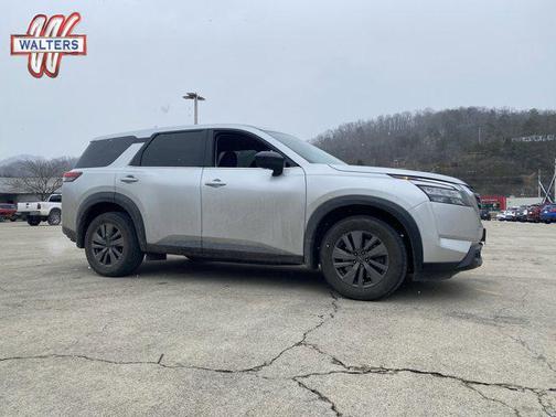 2024 Nissan Pathfinder S 4WD