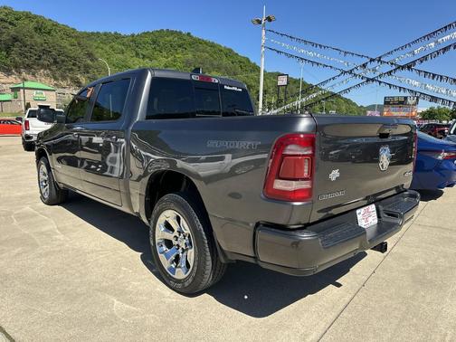 Granite Crystal Metallic Clearcoat 2022 RAM 1500 Big Horn/Lone Star