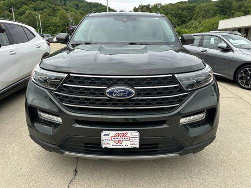 Forged Green Metallic 2022 Ford Explorer XLT