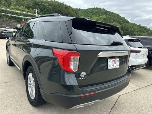 Forged Green Metallic 2022 Ford Explorer XLT