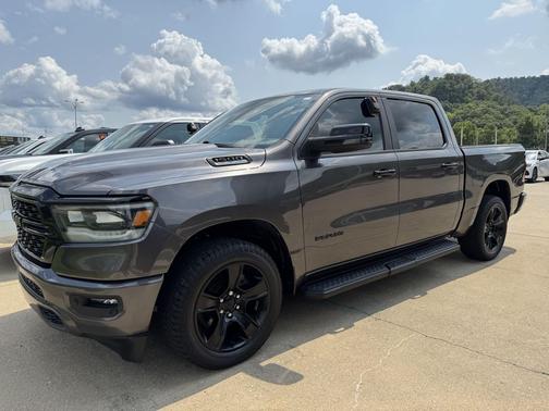 Granite Crystal Metallic Clearcoat 2023 RAM 1500 Big Horn/Lone Star