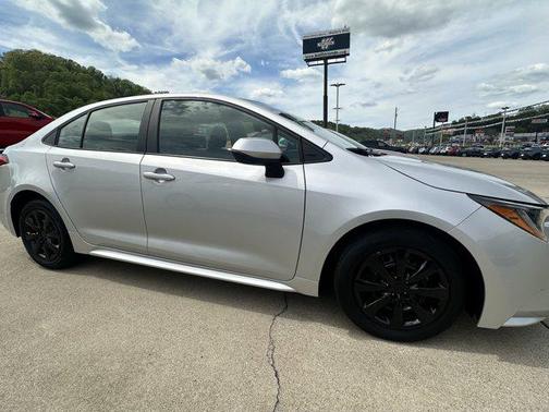 Classic Silver Metallic 2024 Toyota Corolla LE
