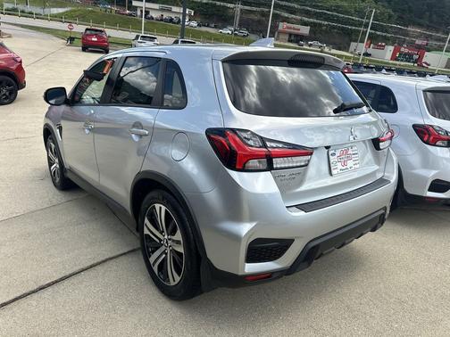 Alloy Silver Metallic 2026 Mitsubishi Outlander Sport SE