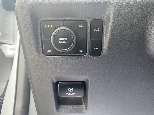 2025 Ford Expedition Max Active 4x4