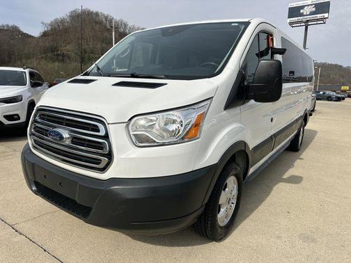 2017 Ford Transit-350 XLT