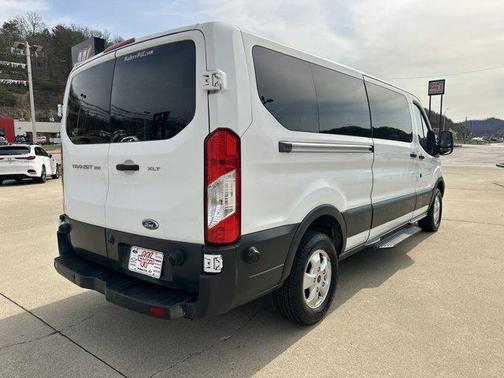 2017 Ford Transit-350 XLT