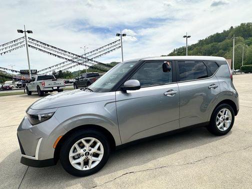 Steel Gray 2025 Kia Soul LX