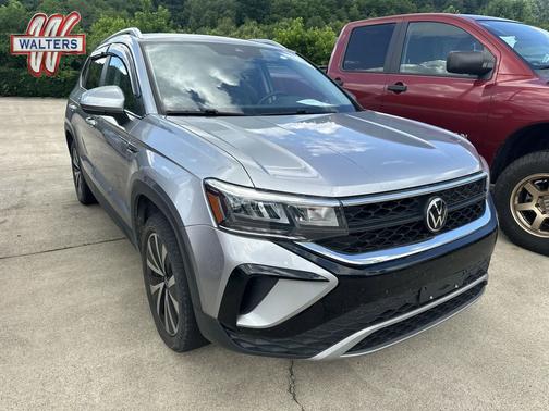Pyrite Silver Metallic 2022 Volkswagen Taos 1.5T SE