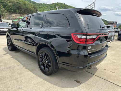 DB Black Clearcoat 2025 Dodge Durango GT AWD