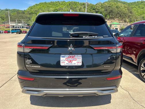 Black Diamond/Alloy Silver Roof 2025 Mitsubishi Outlander SEL S-AWC