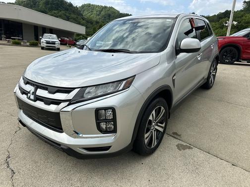 Alloy Silver Metallic 2026 Mitsubishi Outlander Sport 2.0 ES