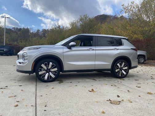 2025 Mitsubishi Outlander SE 2.5 S-AWC