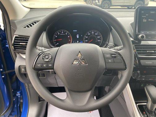 2026 Mitsubishi Eclipse Cross LE