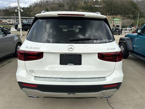 2025 Mercedes-Benz GLB 250 4MATIC