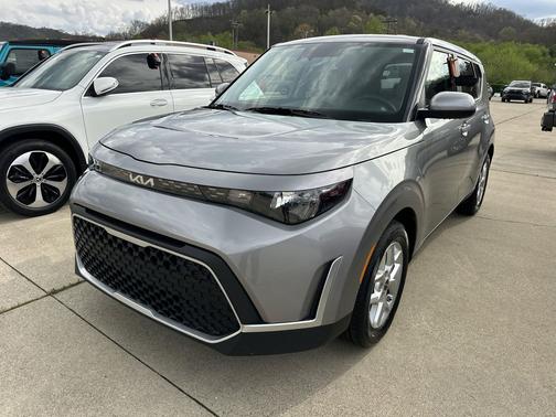 Steel Gray 2025 Kia Soul LX