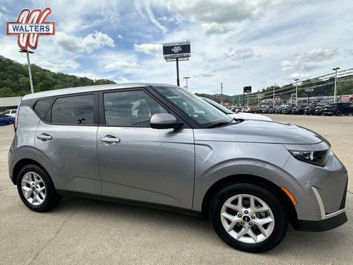 Steel Gray 2025 Kia Soul LX