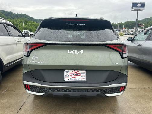 Jungle Green 2023 Kia Sportage X-Line