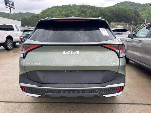 Jungle Green 2023 Kia Sportage X-Line
