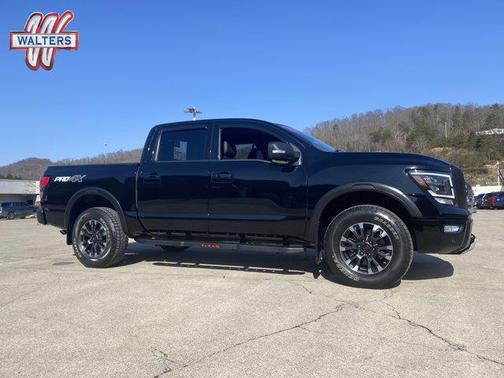 2022 Nissan Titan PRO-4X