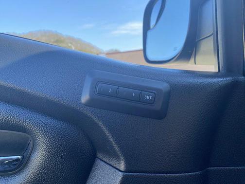 2022 Nissan Titan PRO-4X