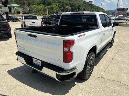 Summit White 2023 Chevrolet Silverado 1500 LT