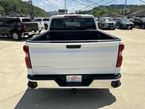Summit White 2023 Chevrolet Silverado 1500 LT