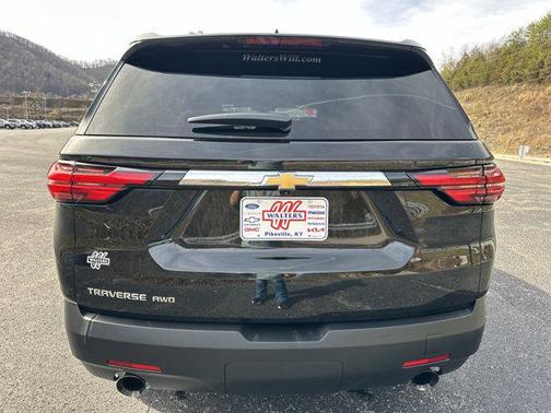 2022 Chevrolet Traverse LS