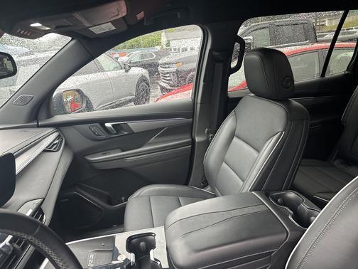 Moonstone Gray Metallic 2025 Buick Enclave Preferred FWD