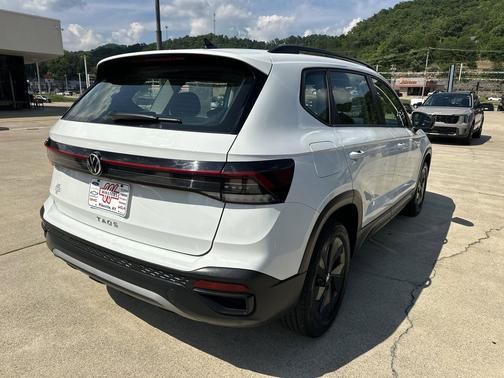 Pyrite Silver Metallic 2025 Volkswagen Taos 1.5T S